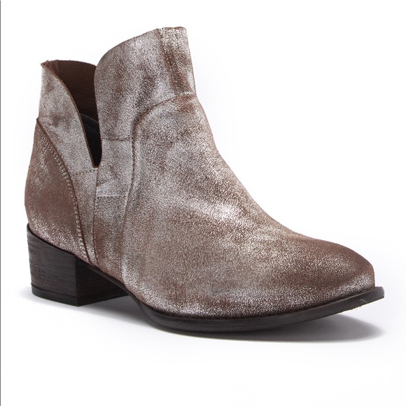Seychelles Shoes - Seychelles Distressed Metallic Leather Ankle Boot
